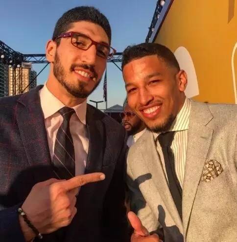 伍德盖特：希望阿隆索能保住帅位，若只给6个月时间毫无意义（伍德盖特：盼阿隆索继续执教，仅给半年时间没有意义）