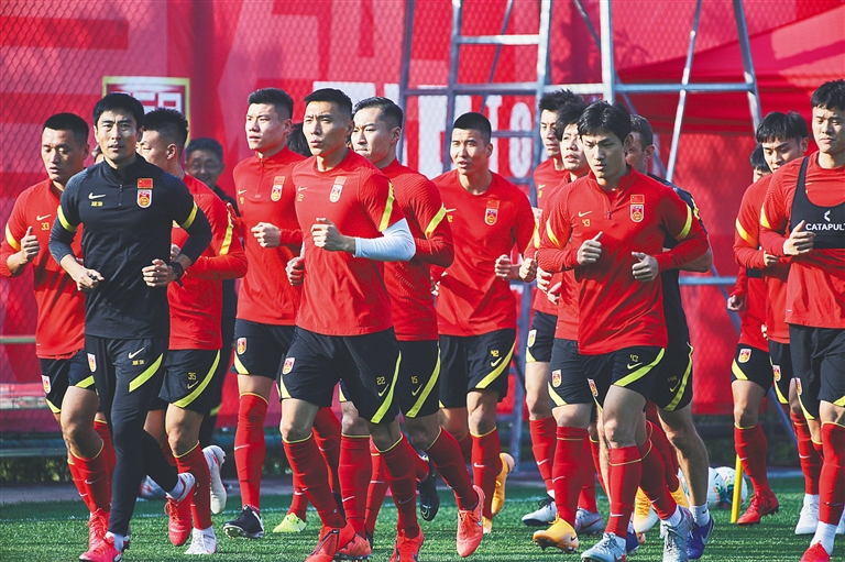 稳定且出色！哈珀13中9轻取新高24分，连续2场20+（高效爆发！哈珀13中9轰生涯新高24分，连砍两场20+）