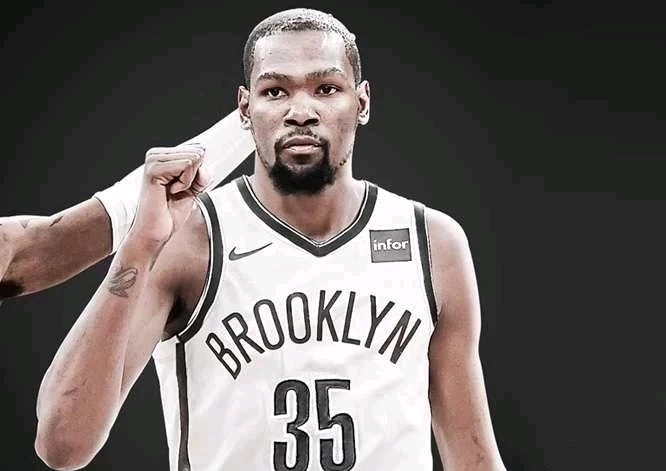 半场战报：美因茨0-0门兴格拉德巴赫（中场速报：美因茨与门兴格拉德巴赫0-0互交白卷）