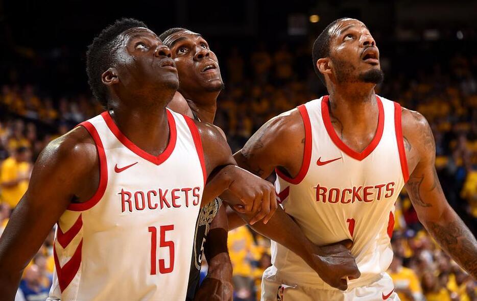 连续9场国家队比赛参与进球，奥亚萨瓦尔成西班牙队史第一人（奥亚萨瓦尔已连续9场为国出战参与破门，创西班牙队史第一人纪录）