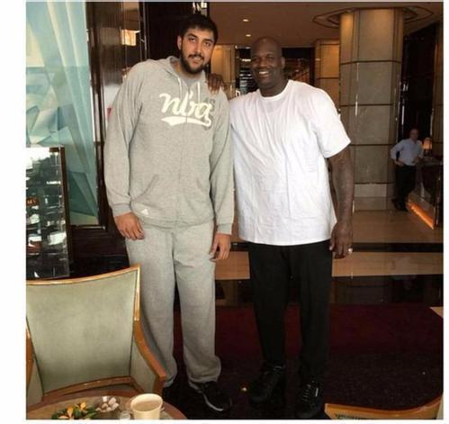 19岁212天，麦利是纽卡队史第二年轻在英超单场传射的球员（年仅19岁212天，麦利成纽卡队史英超单场传射第二年轻球员）