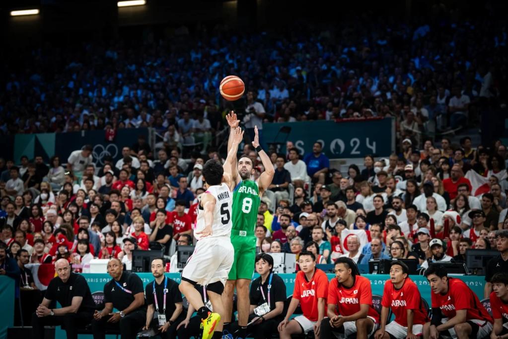 他是真正的绝代双骄继承人（他才是名副其实的绝代双骄传人）