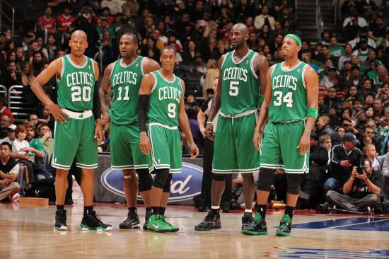 曼联vs伯恩茅斯：B费、芒特首发，马奎尔、卢克-肖出战（曼联战伯恩茅斯：布鲁诺-费尔南德斯与芒特先发，马奎尔、卢克-肖登场）