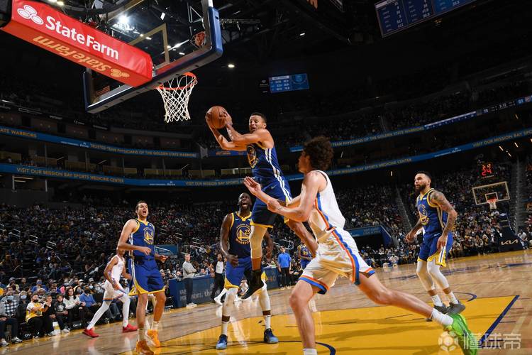 埃梅里神了：大黑马阿斯顿维拉豪取6连胜，力压切尔西升至联赛第三（埃梅里太强！阿斯顿维拉强势斩获六连胜，反超切尔西跻身联赛前三）