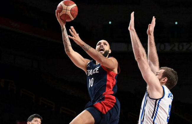 过往欧冠14次出现单赛季前6战全胜球队，最终仅2队夺冠（欧冠史上曾14次出现单季前6战全胜球队，最终仅两队问鼎冠军）