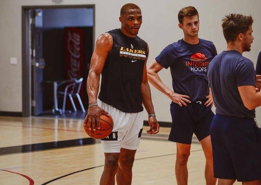 马克西的推特风波（马克西陷入推特争议）