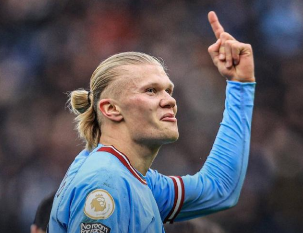 身价6000万!TA：23岁安德森是曼联中场引援首选，但森林冬窗不卖（TA：曼联中场头号目标为23岁安德森，身价6000万，森林冬窗拒售）